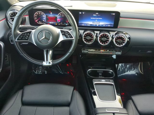Used 2025 Mercedes-Benz CLA 250 image 13