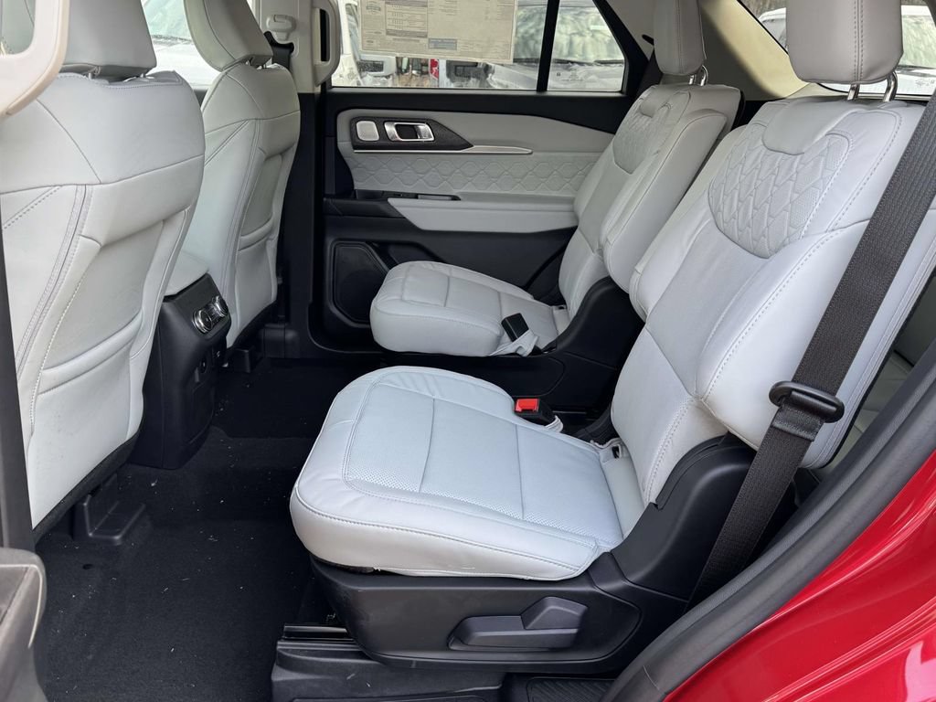 New 2026 Ford Explorer Platinum w/ LUX Leather Package AWD/4WD image 16
