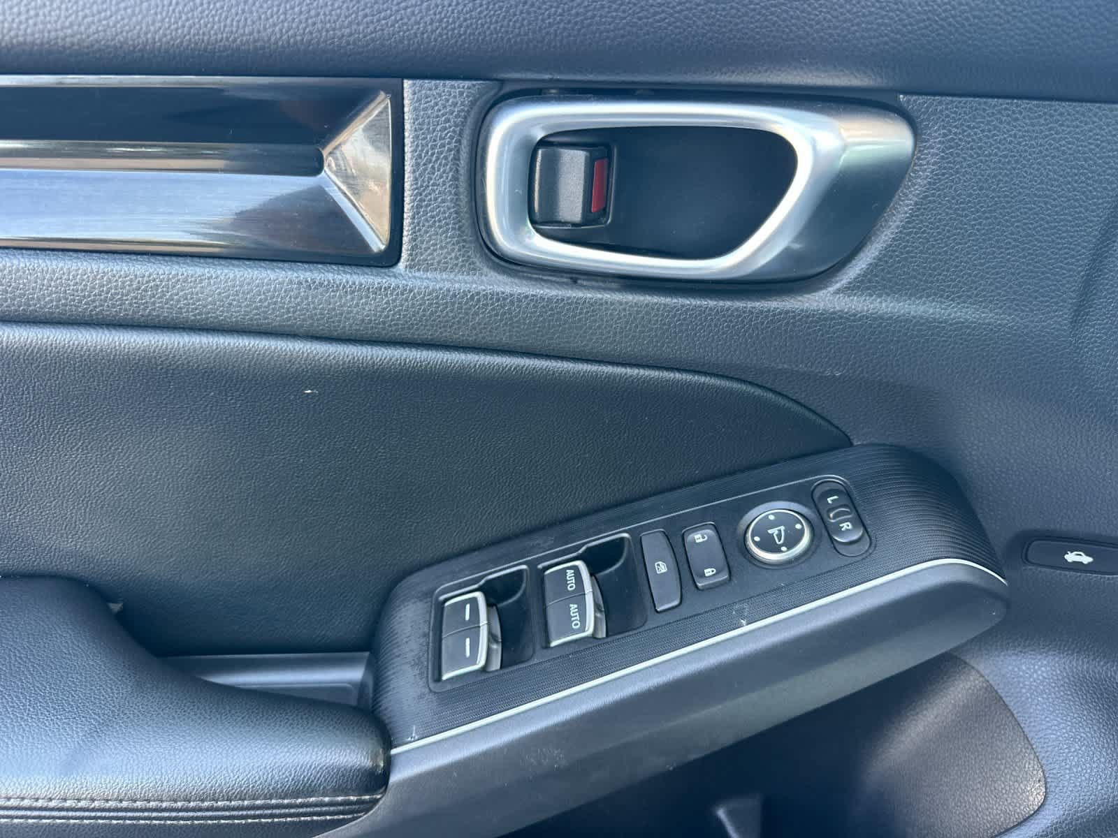 Used 2025 Honda Civic Sport Touring image 13