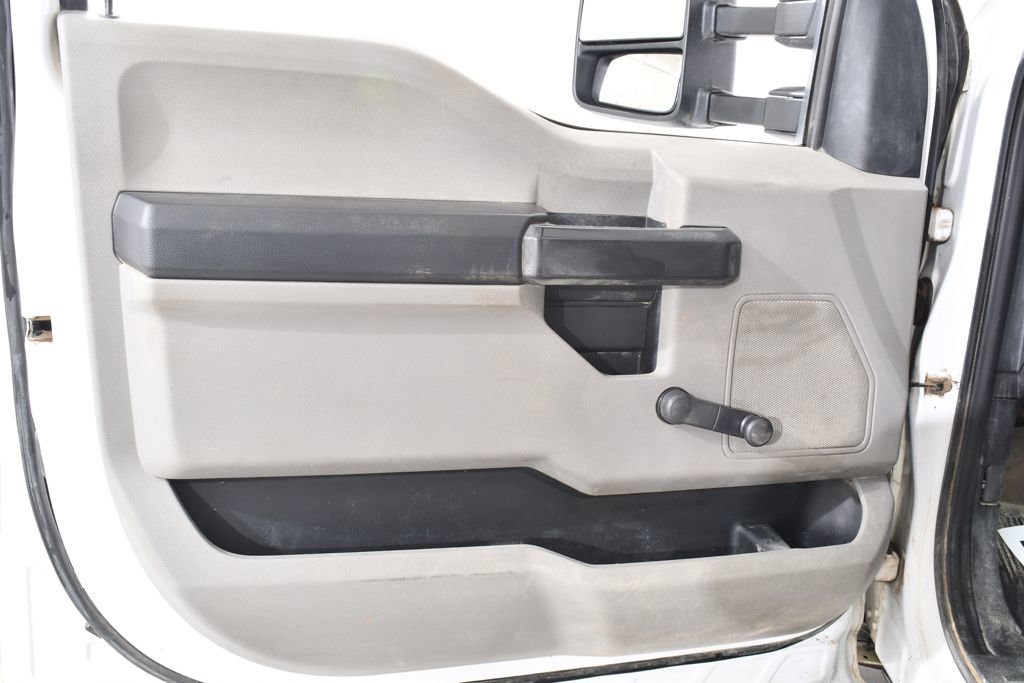 Used 2021 Ford F550 4x4 Regular Cab Super Duty w/ XL Value Package image 22