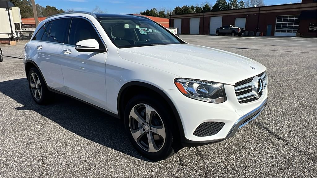 Used 2017 Mercedes-Benz GLC 300 image 3