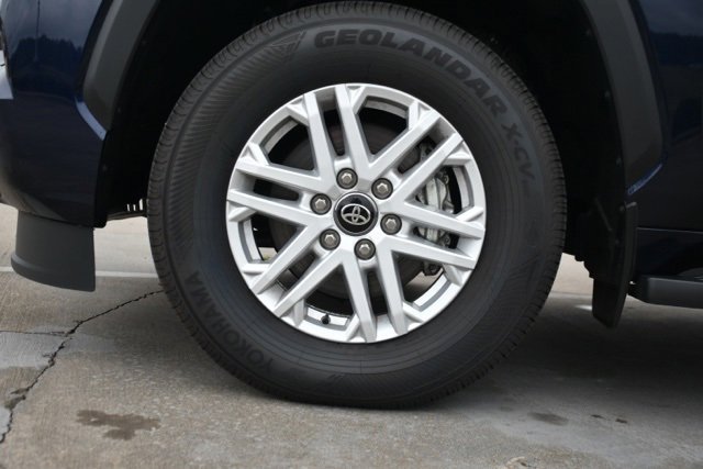 Used 2025 Toyota Sequoia SR5 image 14