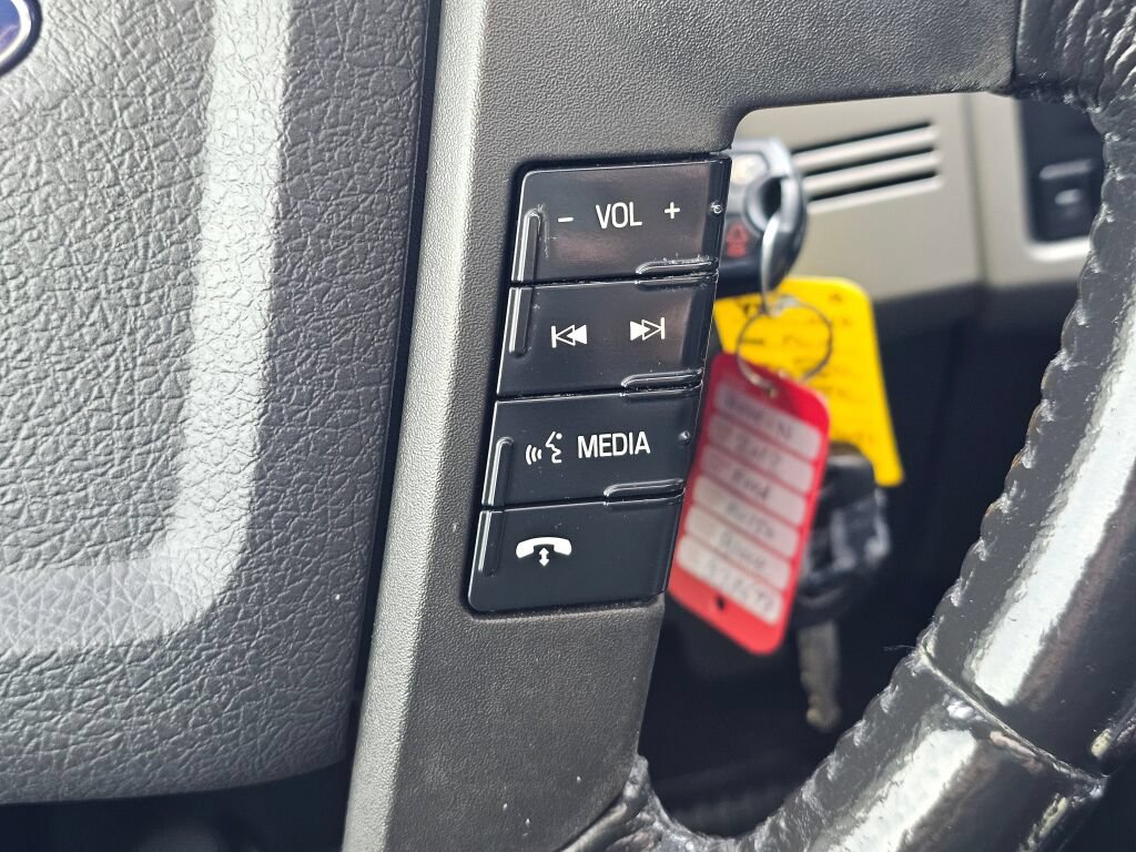 Used 2012 Ford F150 Lariat w/ Lariat Chrome Pkg AWD/4WD image 24