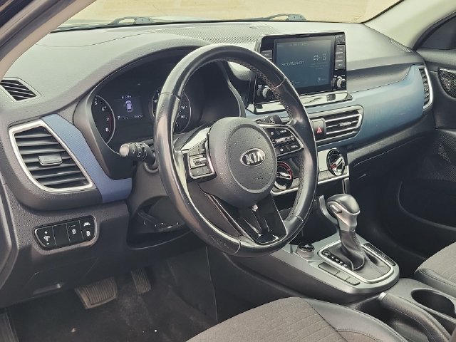 Used 2021 Kia Seltos S FWD image 7