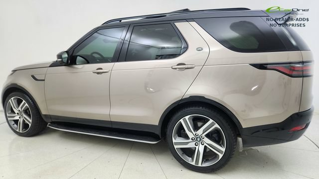Used 2024 Land Rover Discovery Metropolitan Edition AWD/4WD image 17