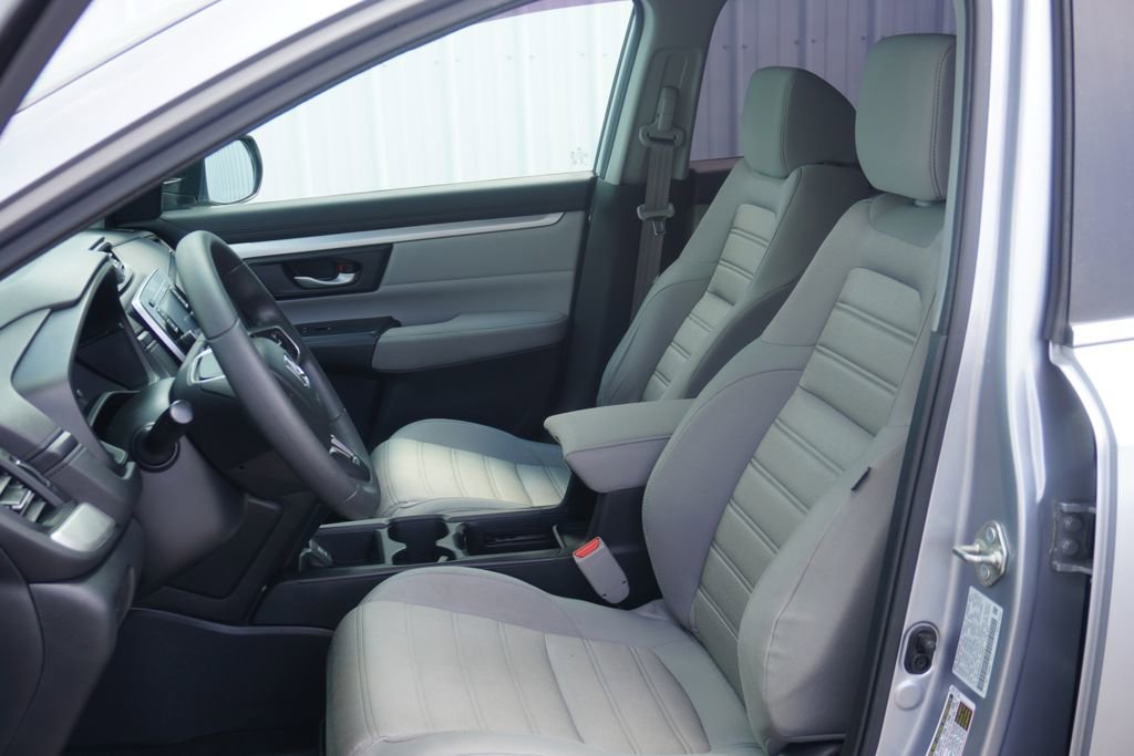 Used 2017 Honda CR-V LX image 9