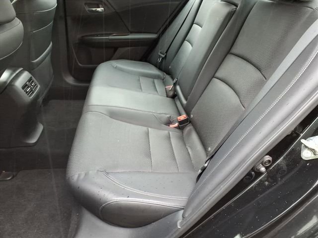 Used 2017 Honda Accord EX-L image 9