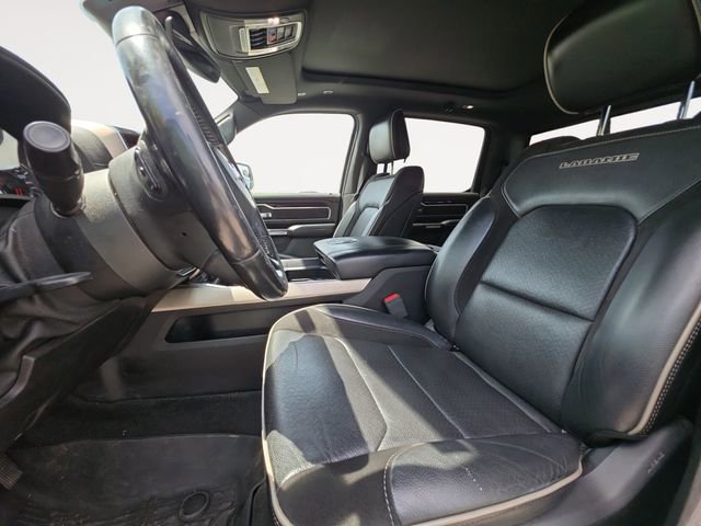 Used 2019 RAM 1500 Laramie AWD/4WD image 9
