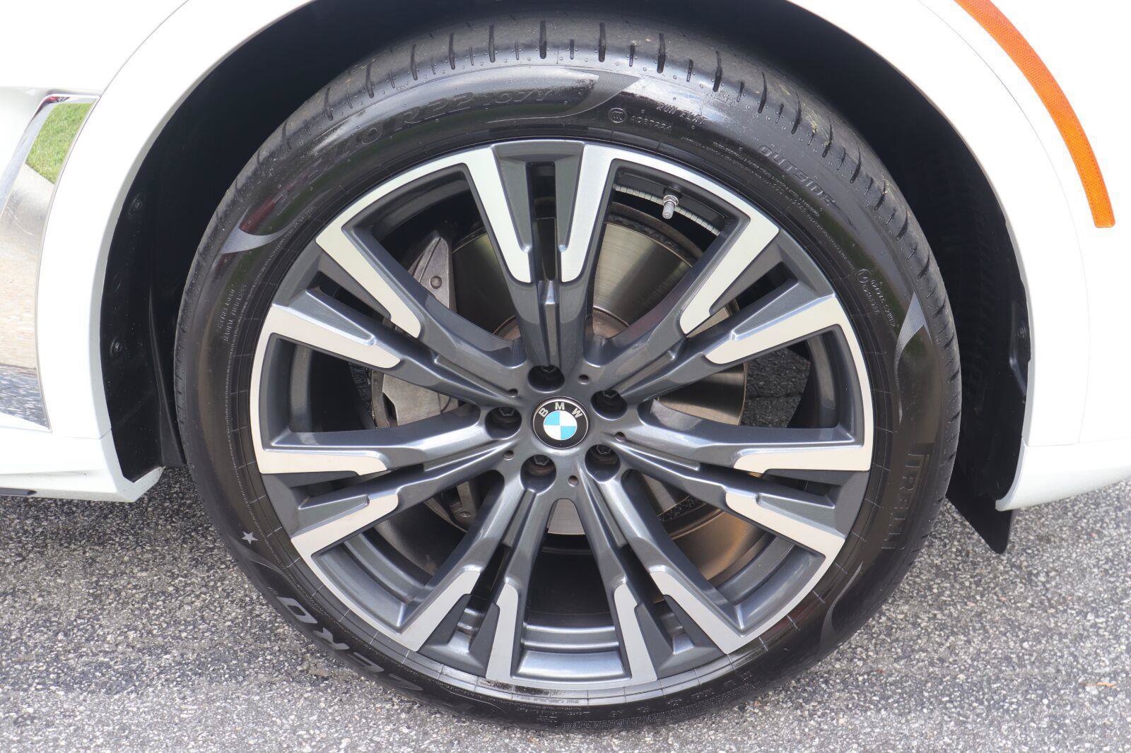Used 2025 BMW X7 xDrive40i AWD/4WD image 51