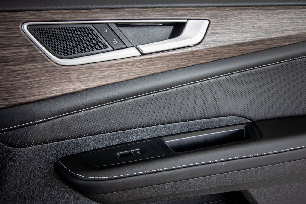 New 2026 Volkswagen Atlas SEL image 44