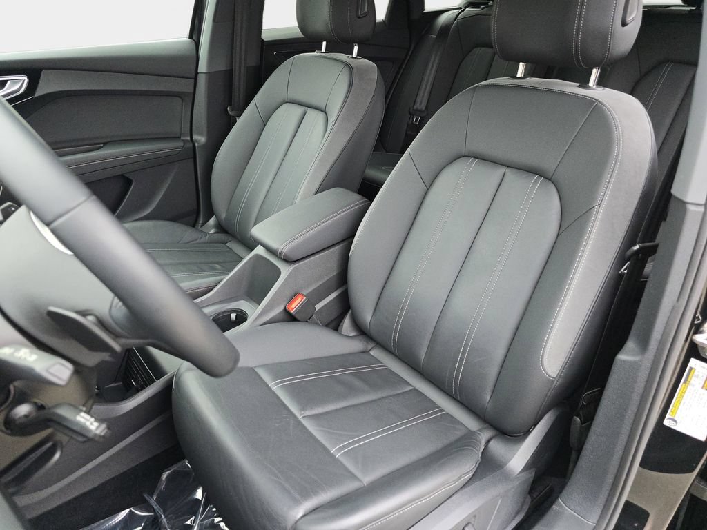 Used 2023 Audi Q4 e-tron Prestige w/ Black Optic Package AWD/4WD image 18