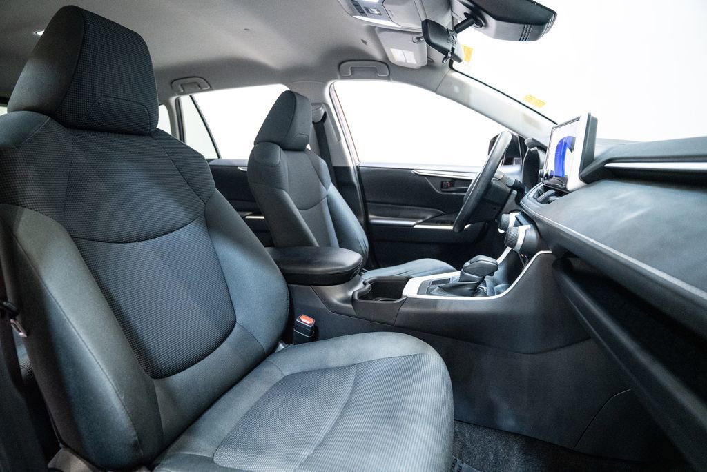 Used 2024 Toyota RAV4 LE image 14