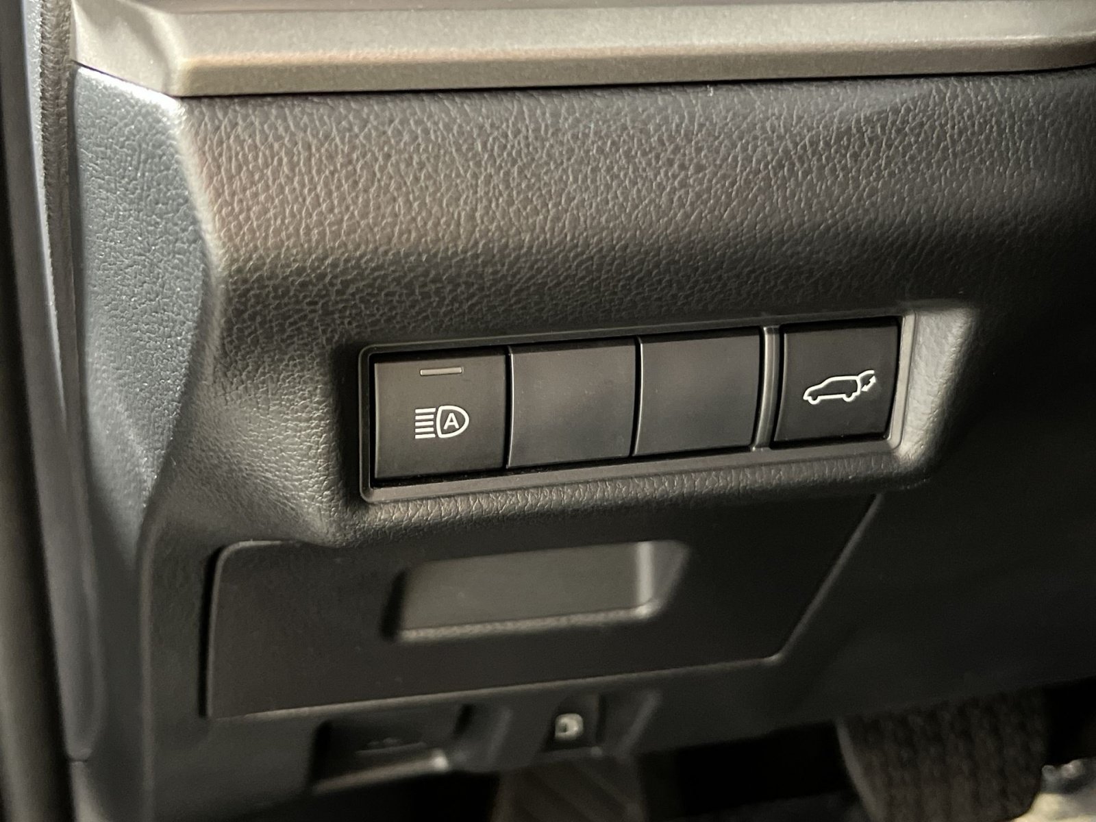 Used 2025 Toyota Grand Highlander AWD image 29