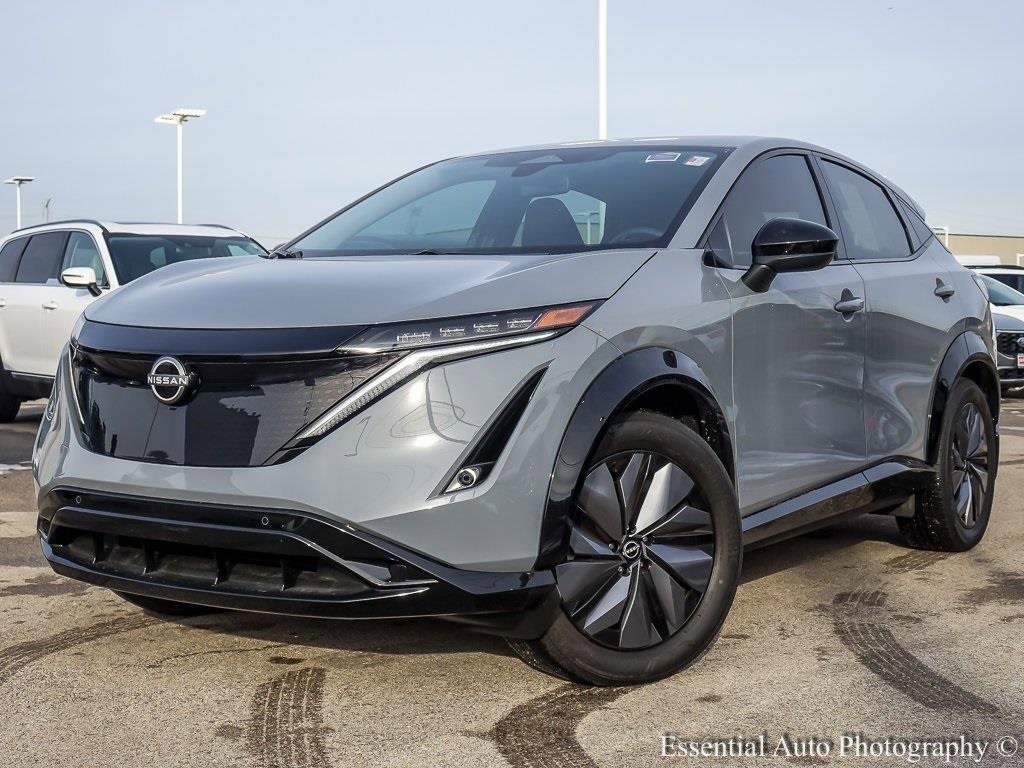 Used 2023 Nissan Ariya AWD image 2