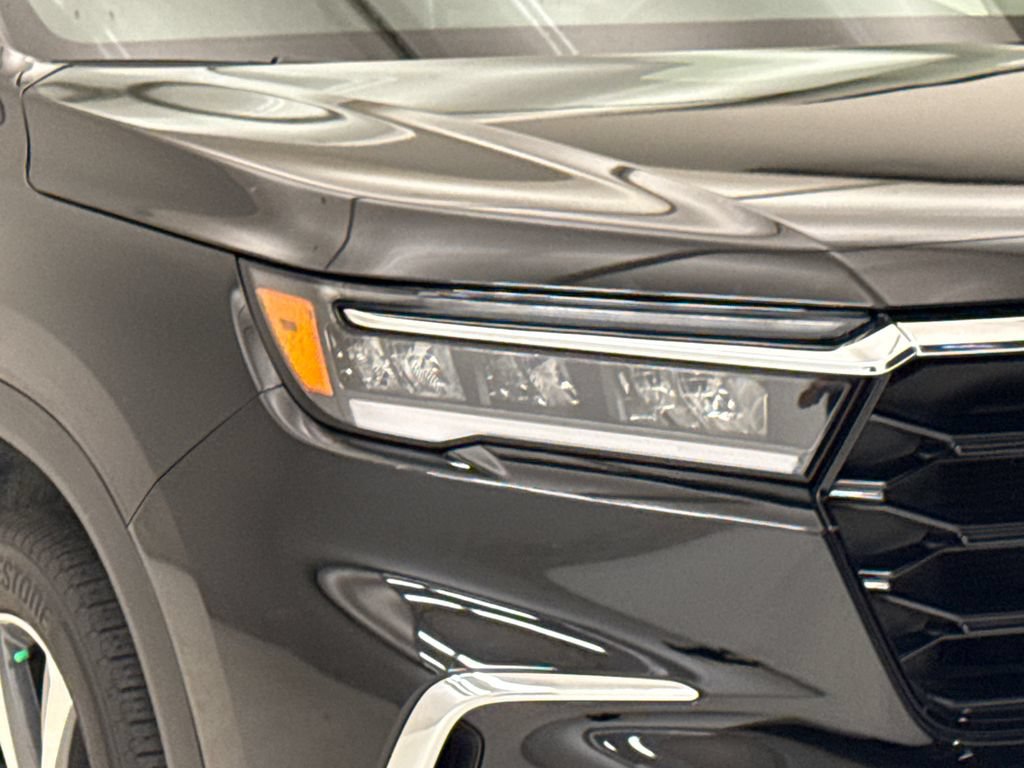 Certified 2024 Honda Pilot Elite image 5