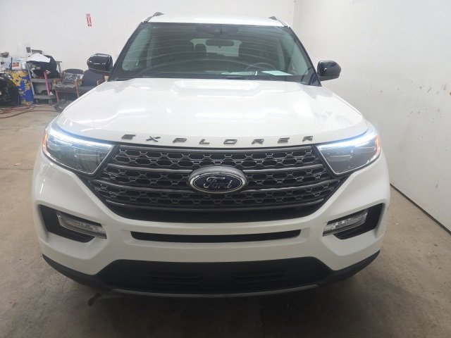 Used 2023 Ford Explorer XLT w/ Equipment Group 202A image 21