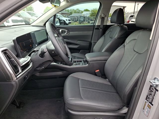 Used 2025 Kia Sorento S AWD/4WD image 13