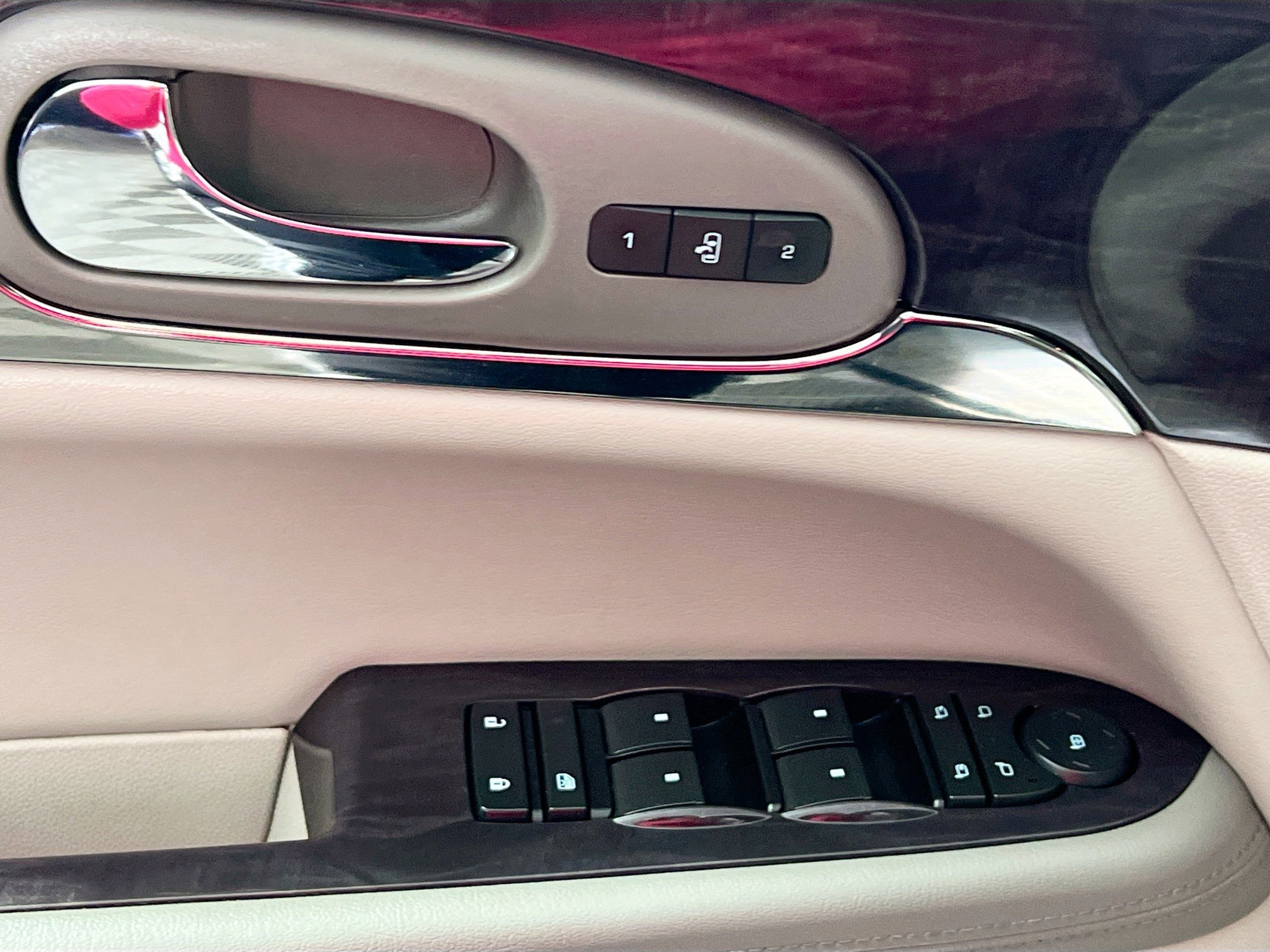 Used 2017 Buick Enclave Premium w/ Experience Buick Package image 16