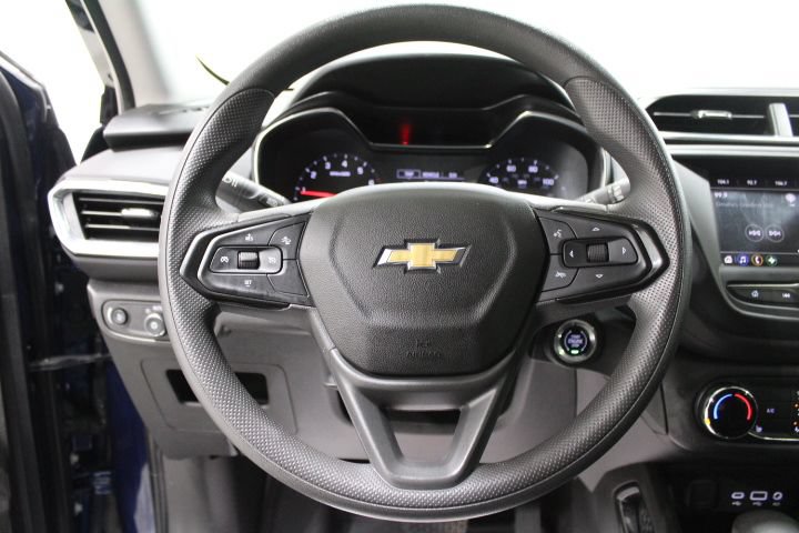 Used 2022 Chevrolet TrailBlazer LT AWD/4WD image 34