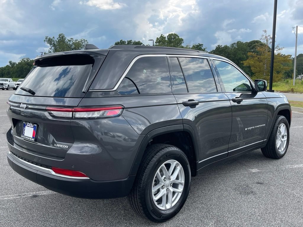 Certified 2026 Jeep Grand Cherokee Laredo RWD image 18