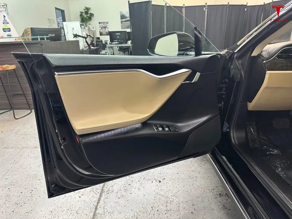Used 2013 Tesla Model S RWD image 10