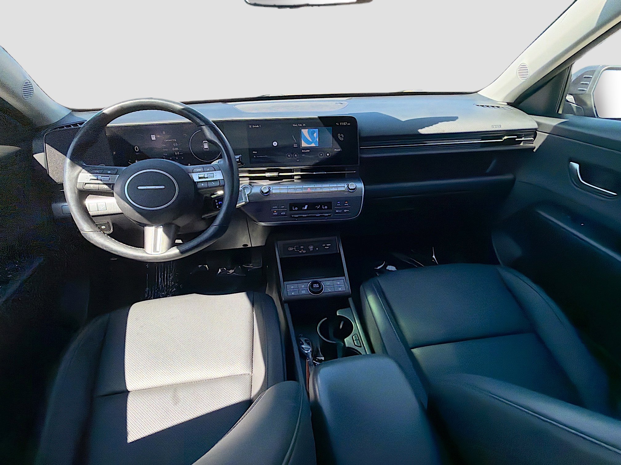 Used 2024 Hyundai Kona Limited image 16