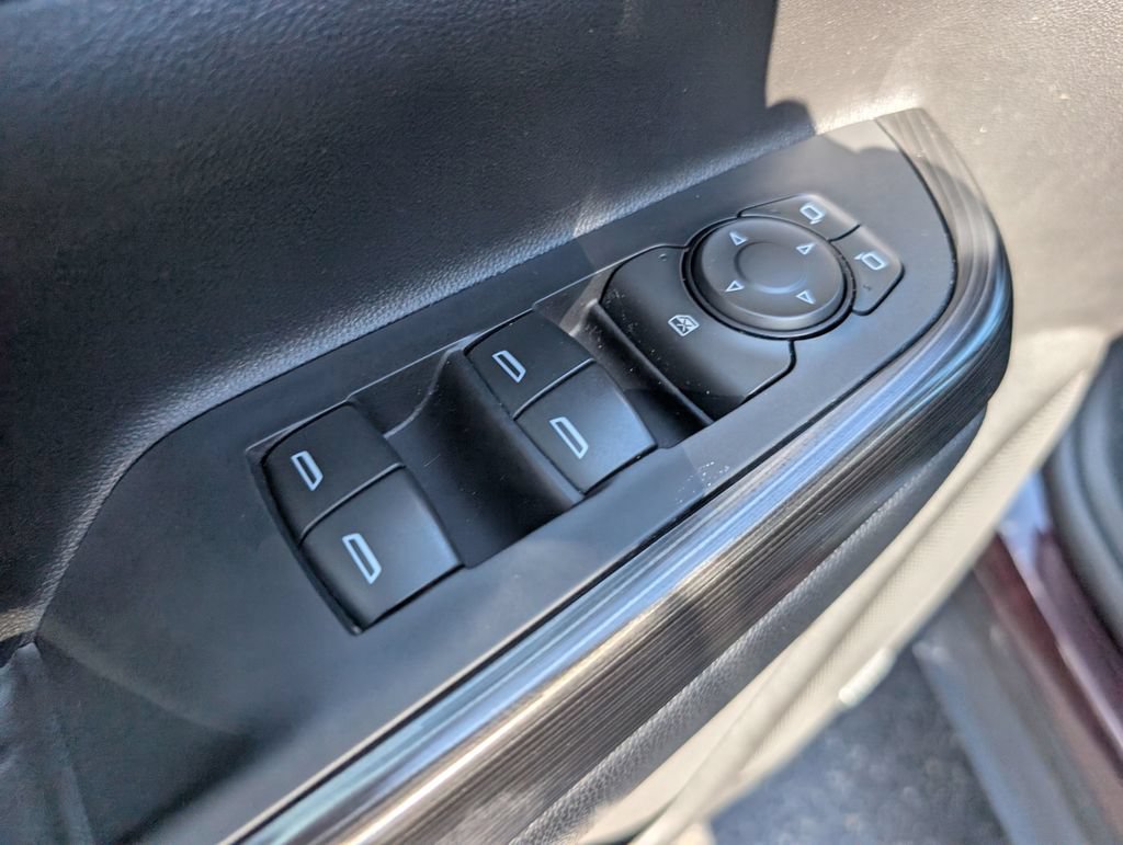 Used 2017 GMC Acadia SLT AWD/4WD image 15