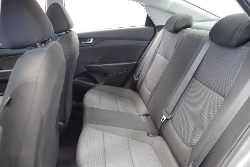Used 2022 Hyundai Accent SE w/ Cargo Package FWD image 19