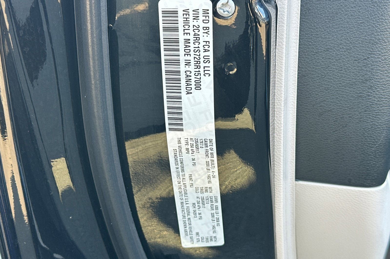 Used 2024 Chrysler Pacifica Select image 37