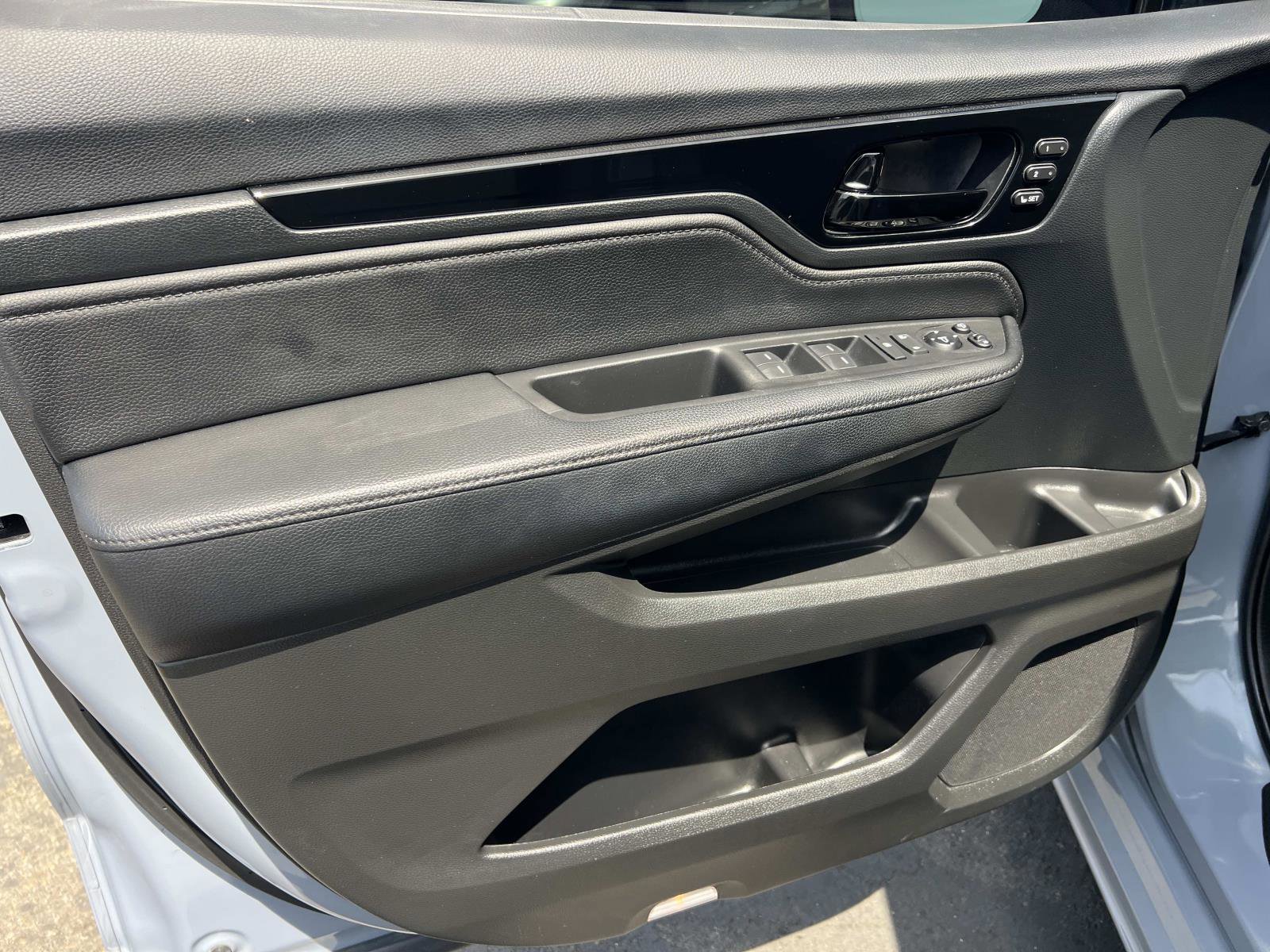 Certified 2023 Honda Odyssey Elite image 6