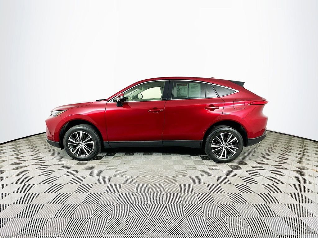 Used 2022 Toyota Venza LE AWD/4WD image 6