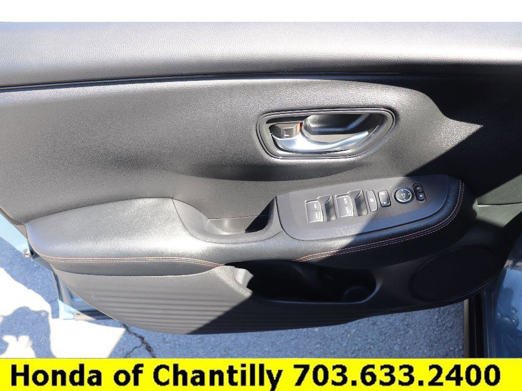 Certified 2025 Honda HR-V Sport image 19