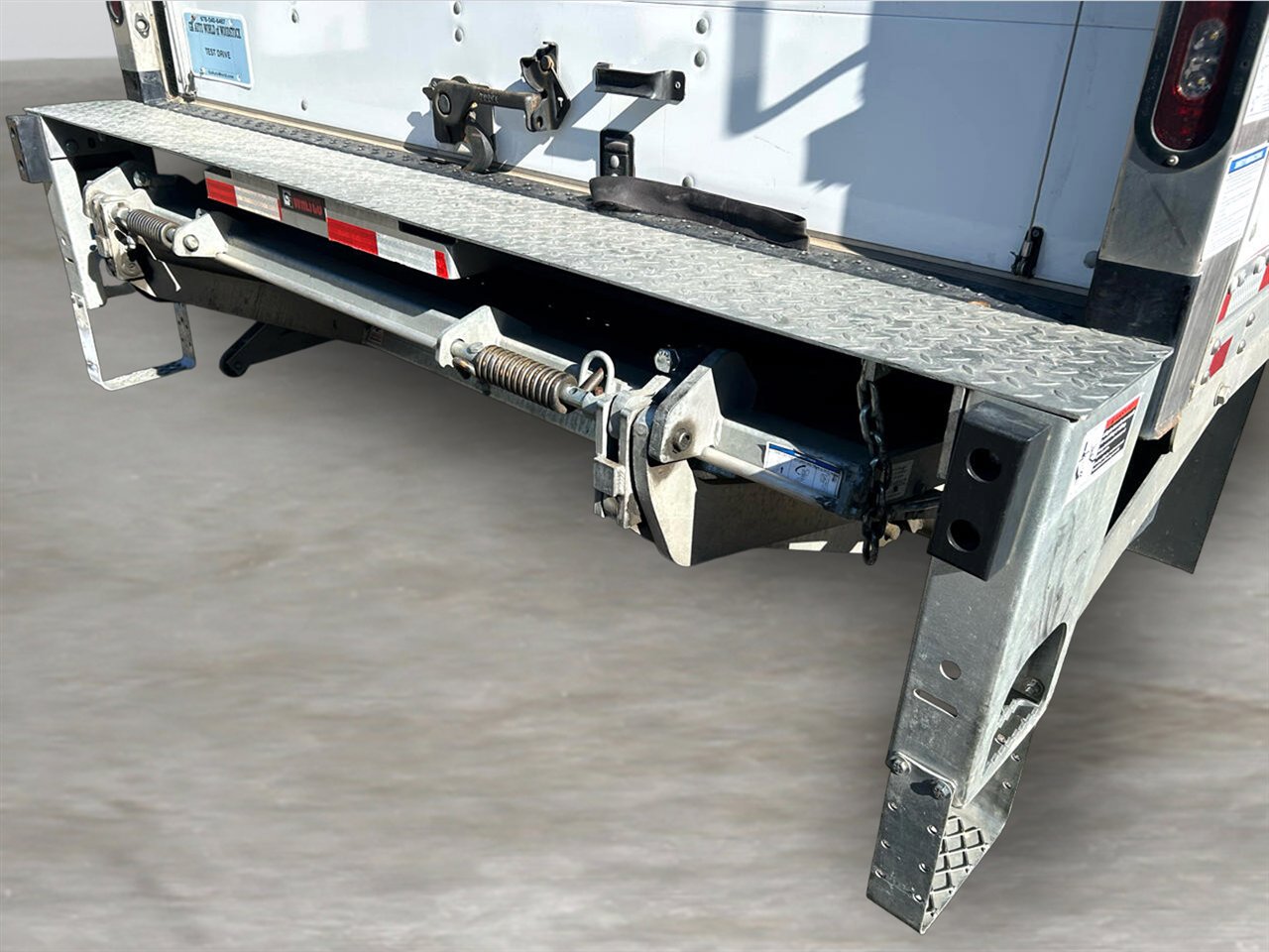 Used 2023 Chevrolet Low Cab Forward 5500XD image 25