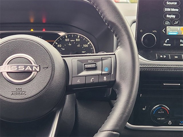 Used 2023 Nissan Rogue SL w/ SL Premium Package image 29