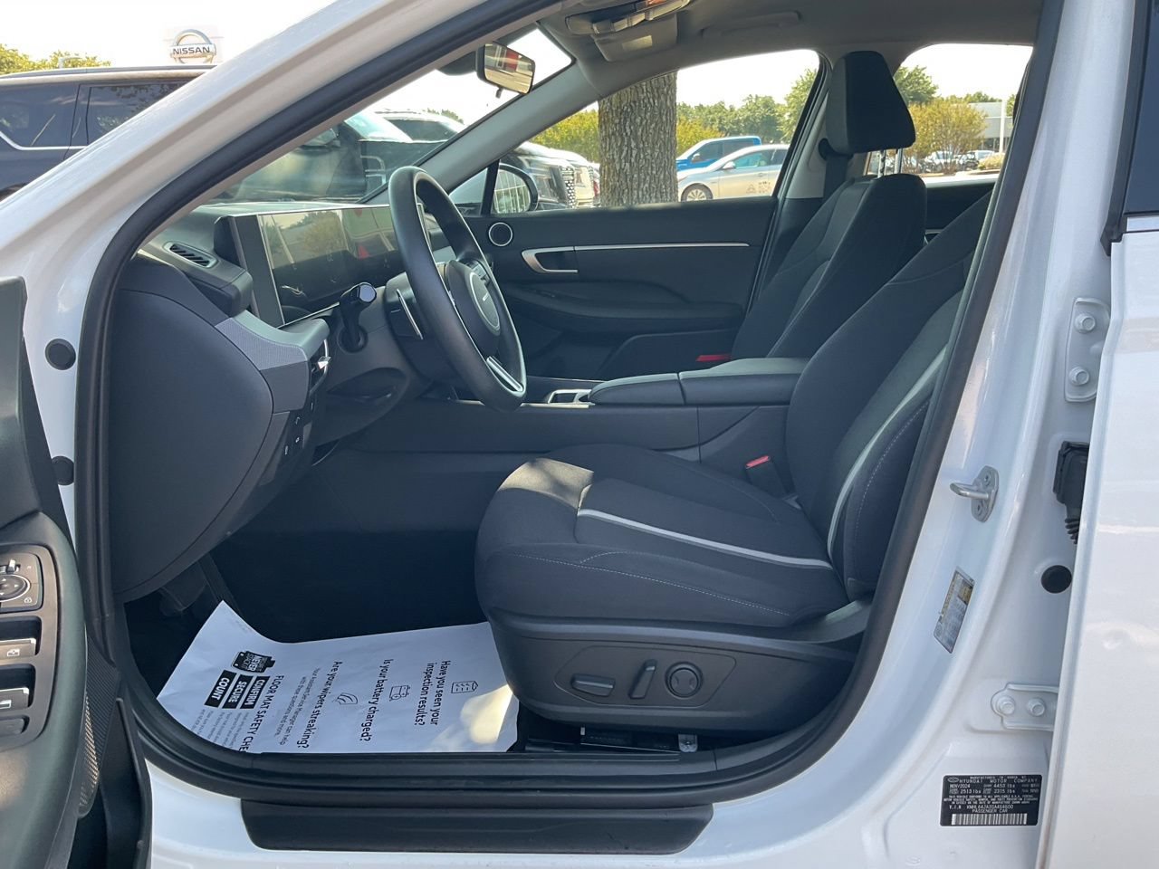 Used 2025 Hyundai Sonata SEL FWD image 8