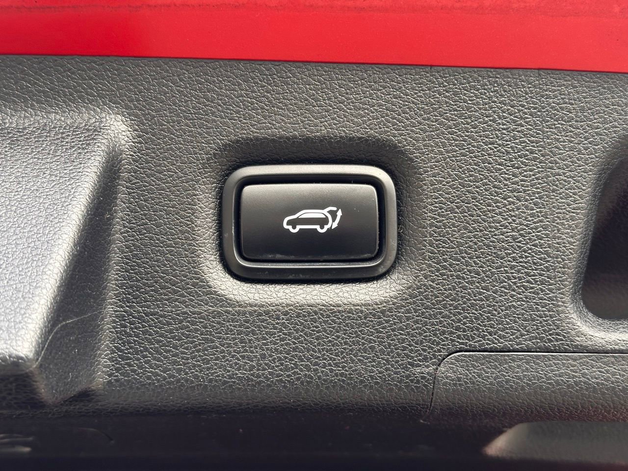 Used 2020 Hyundai Santa Fe Limited image 16