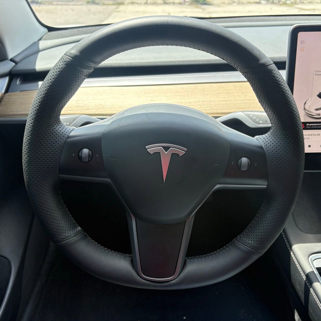 Used 2023 Tesla Model 3 Standard Range image 19