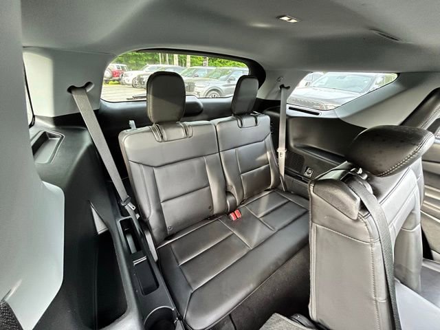 Used 2022 Ford Explorer XLT w/ Equipment Group 202A AWD/4WD image 21