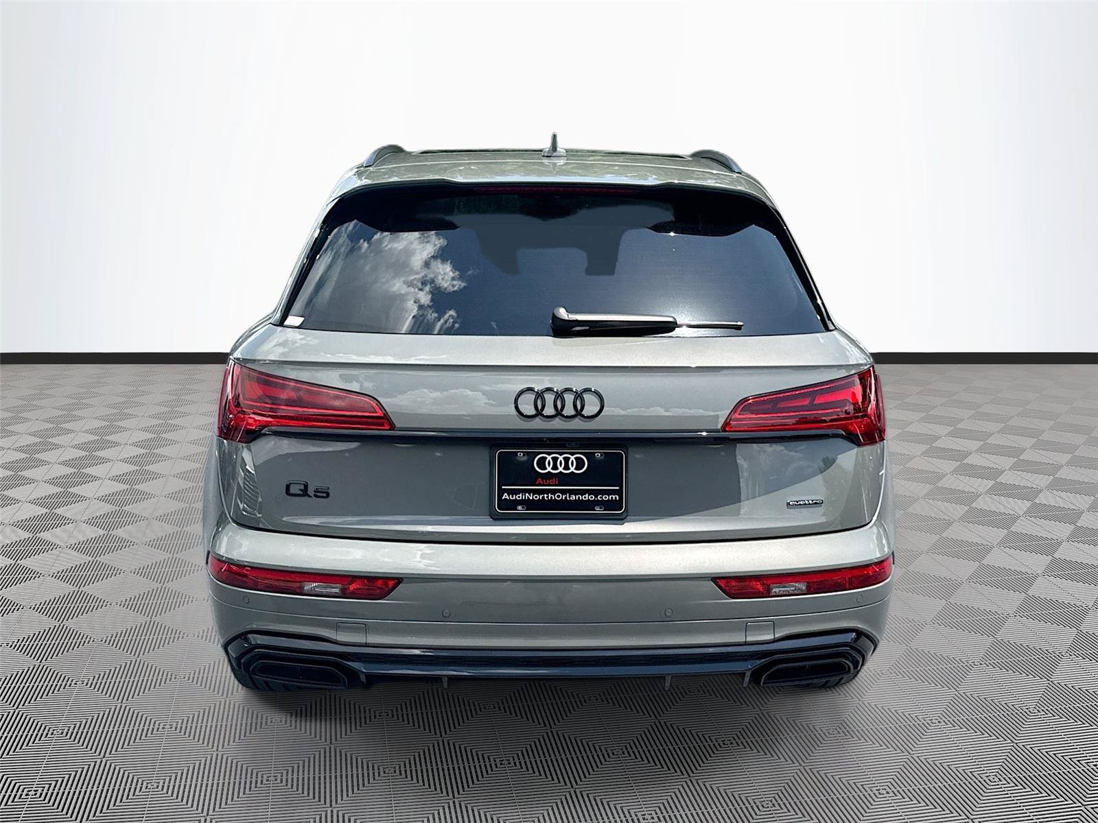 Certified 2025 Audi Q5 e Premium Plus w/ Premium Plus Package AWD/4WD image 6