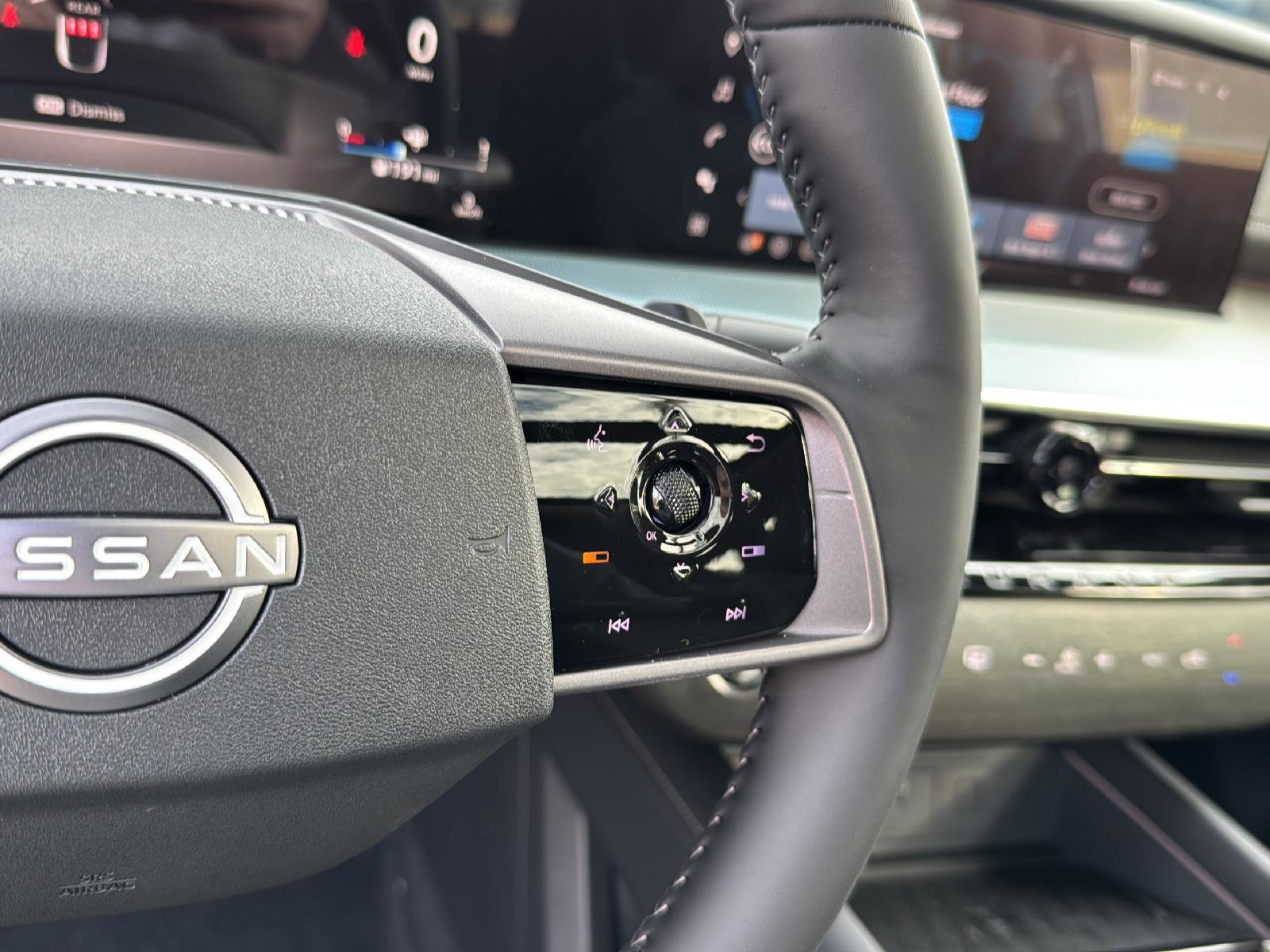 New 2025 Nissan Murano SL w/ Cargo Package image 18