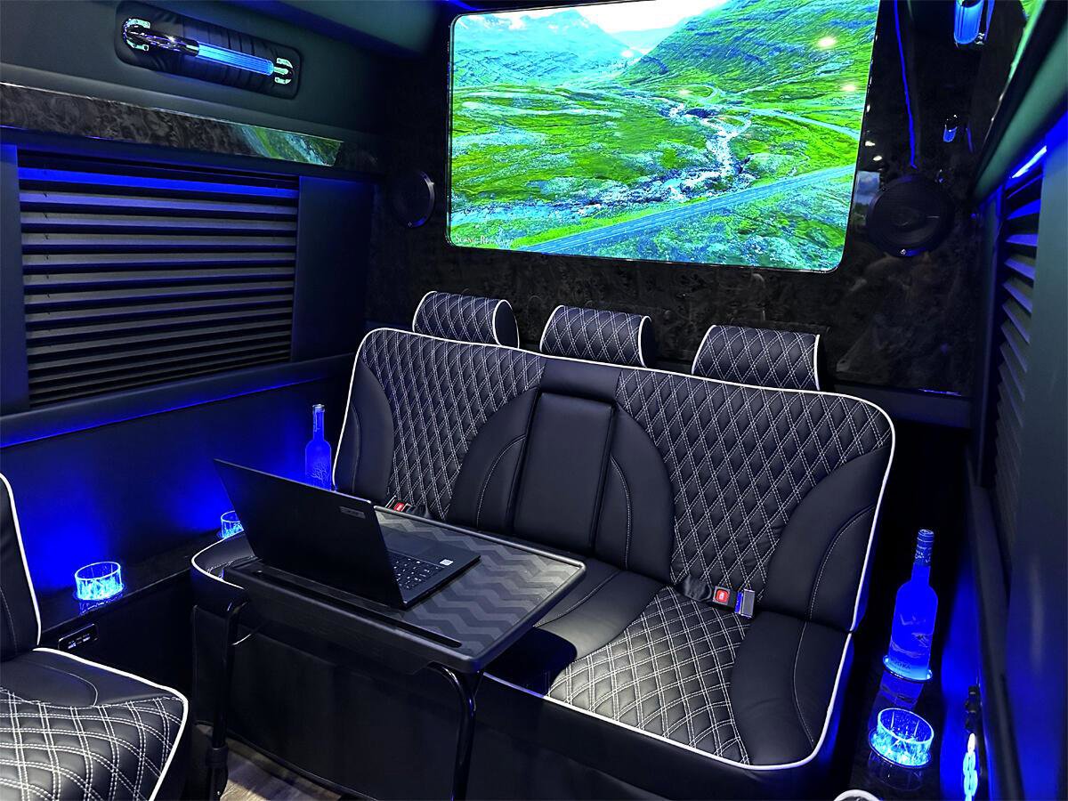Used 2024 Mercedes-Benz Sprinter 3500 image 20