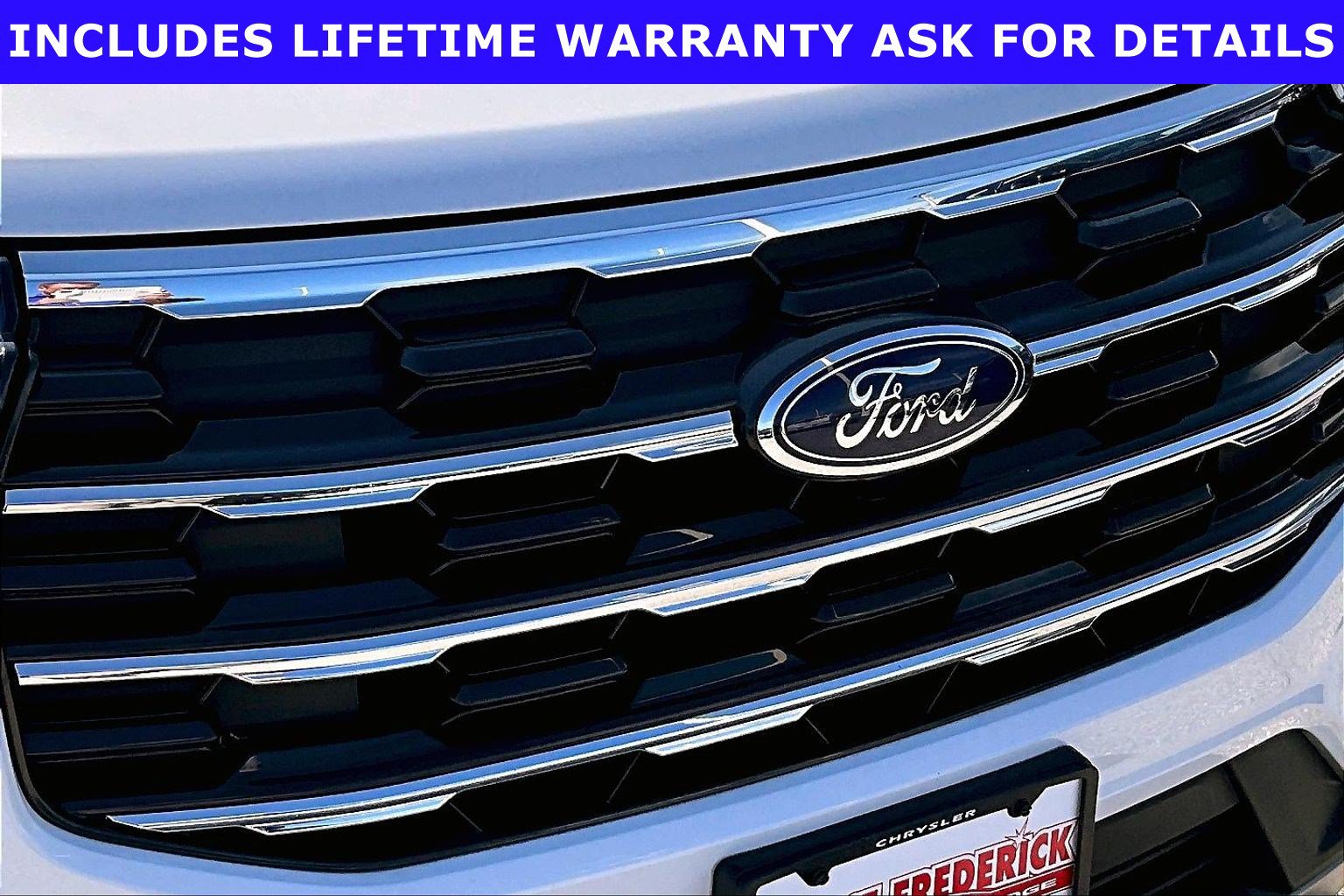 Used 2025 Ford Explorer Active RWD image 26