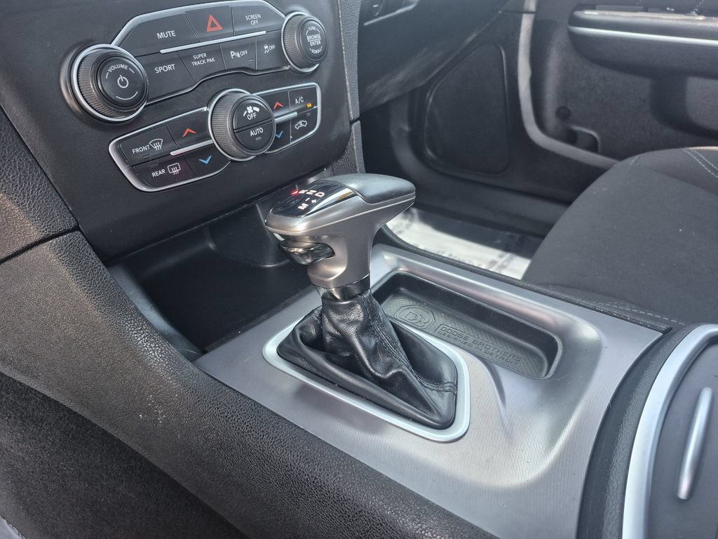 Used 2021 Dodge Charger SXT w/ Driver Convenience Group AWD/4WD image 10