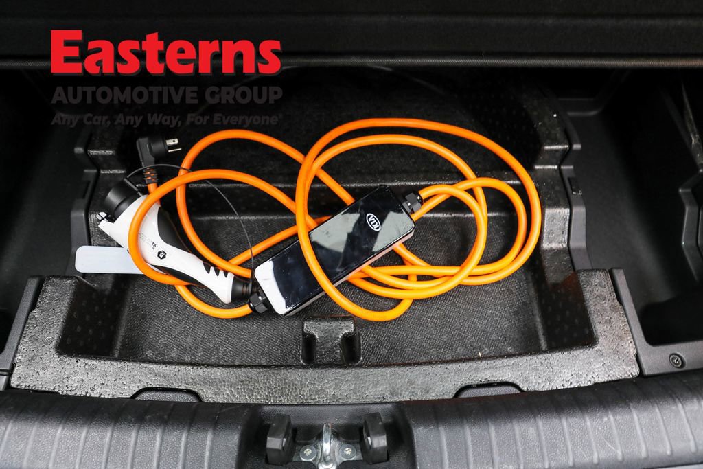 Used 2021 Kia Niro EX w/ Cold Weather Package image 9