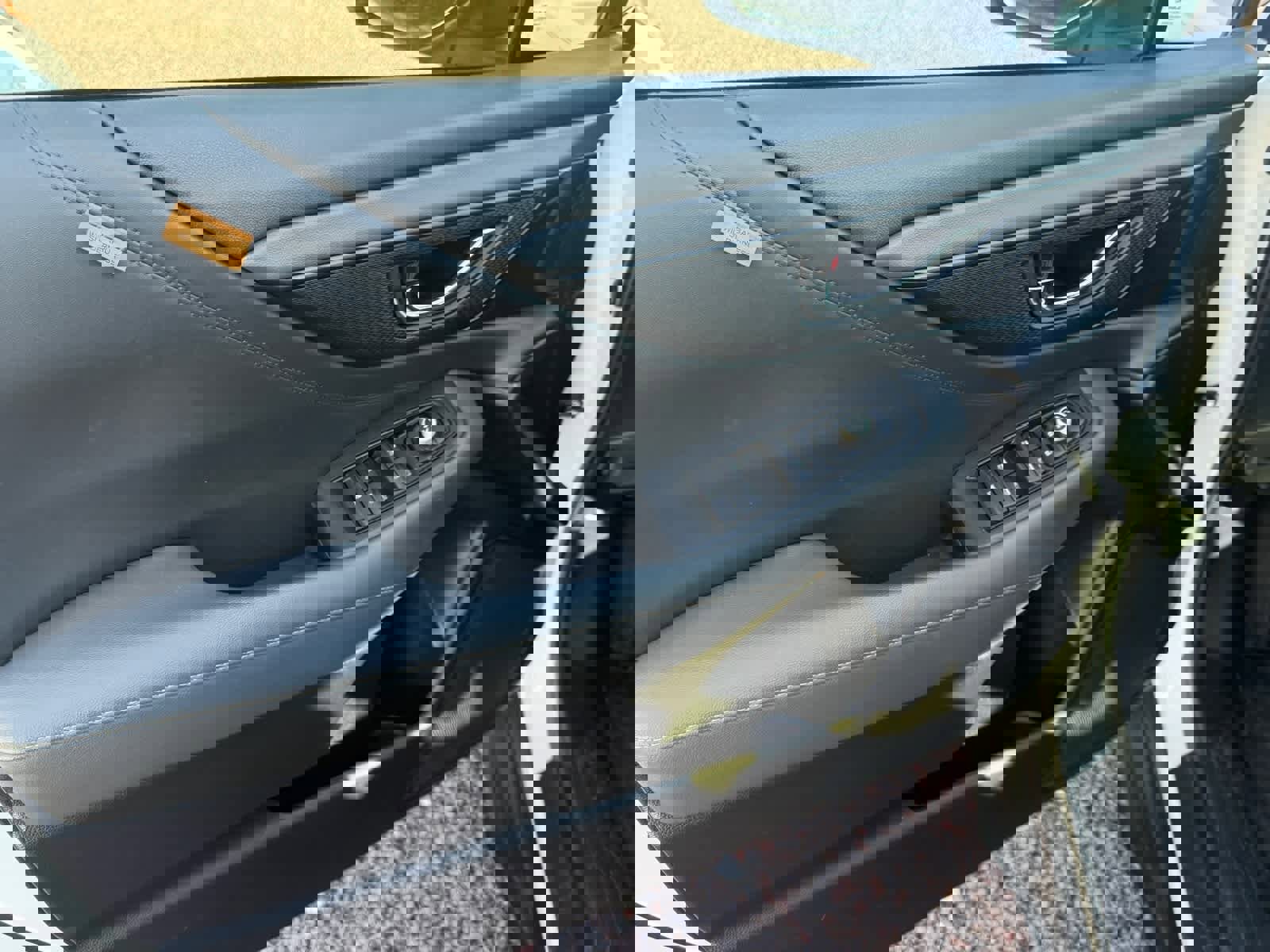 Used 2022 Subaru Outback Wilderness image 17