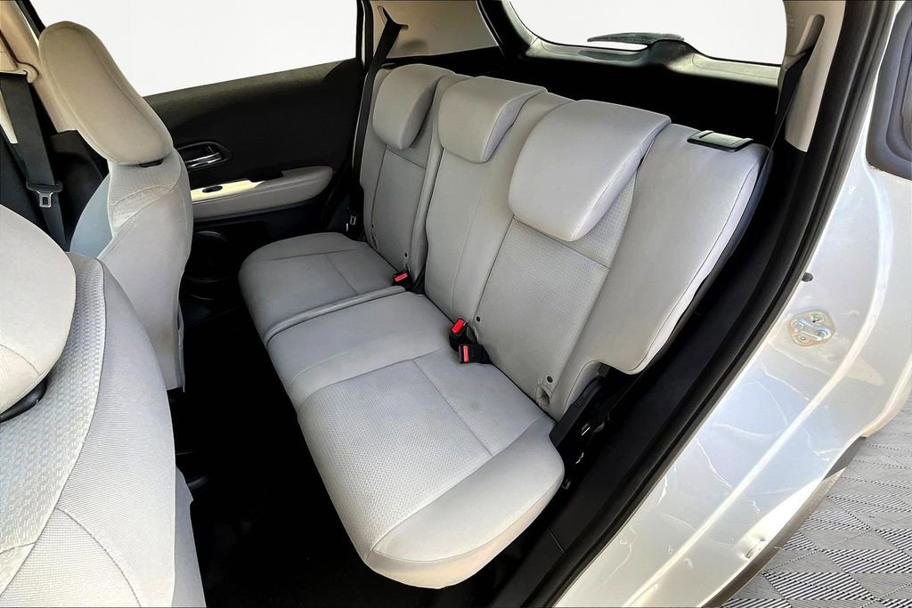 Used 2022 Honda HR-V LX image 27