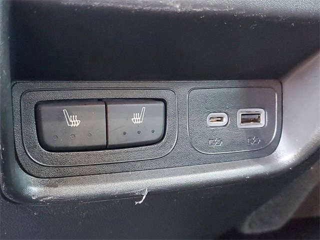 Used 2020 Cadillac XT4 Sport w/ Cold Weather Package image 13