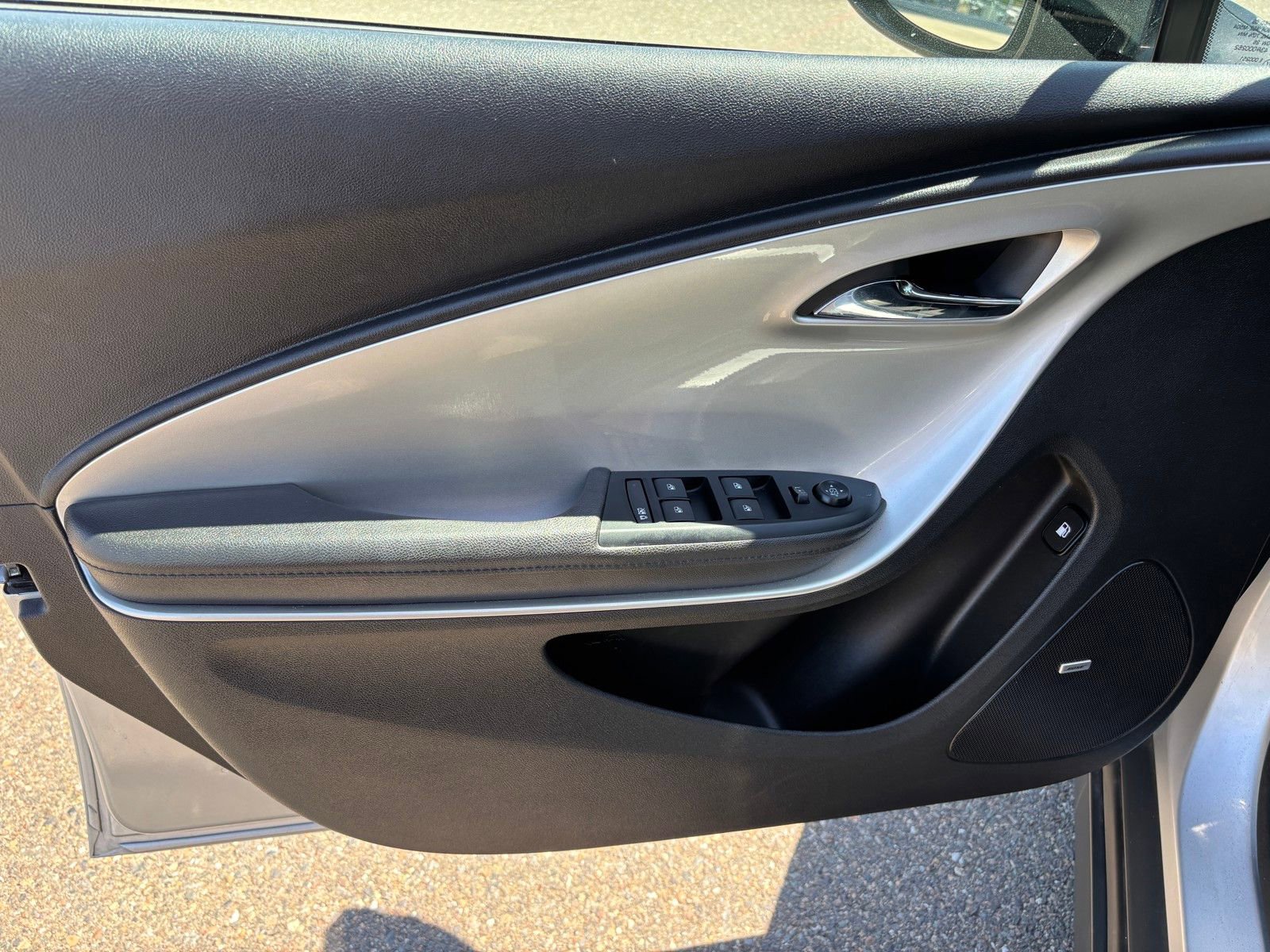 Used 2014 Chevrolet Volt FWD image 22