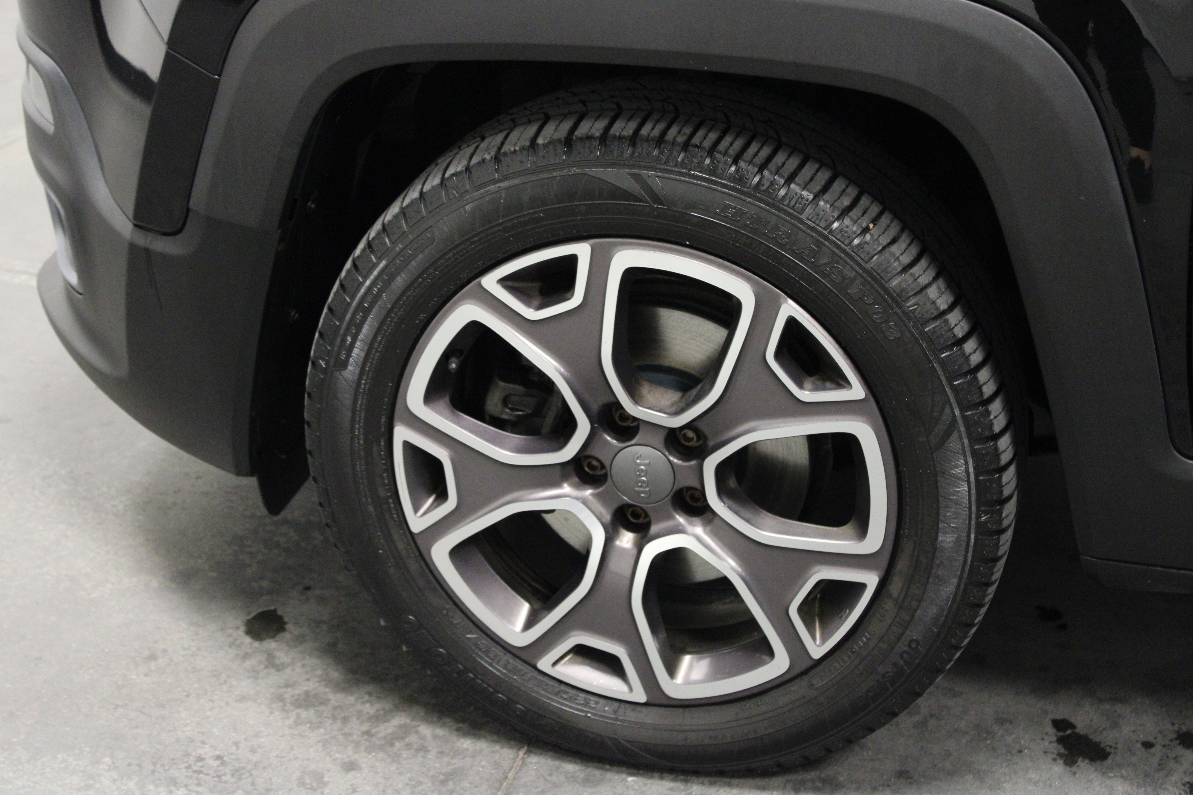 Used 2015 Jeep Renegade Limited w/ Safety & Security Group I image 10