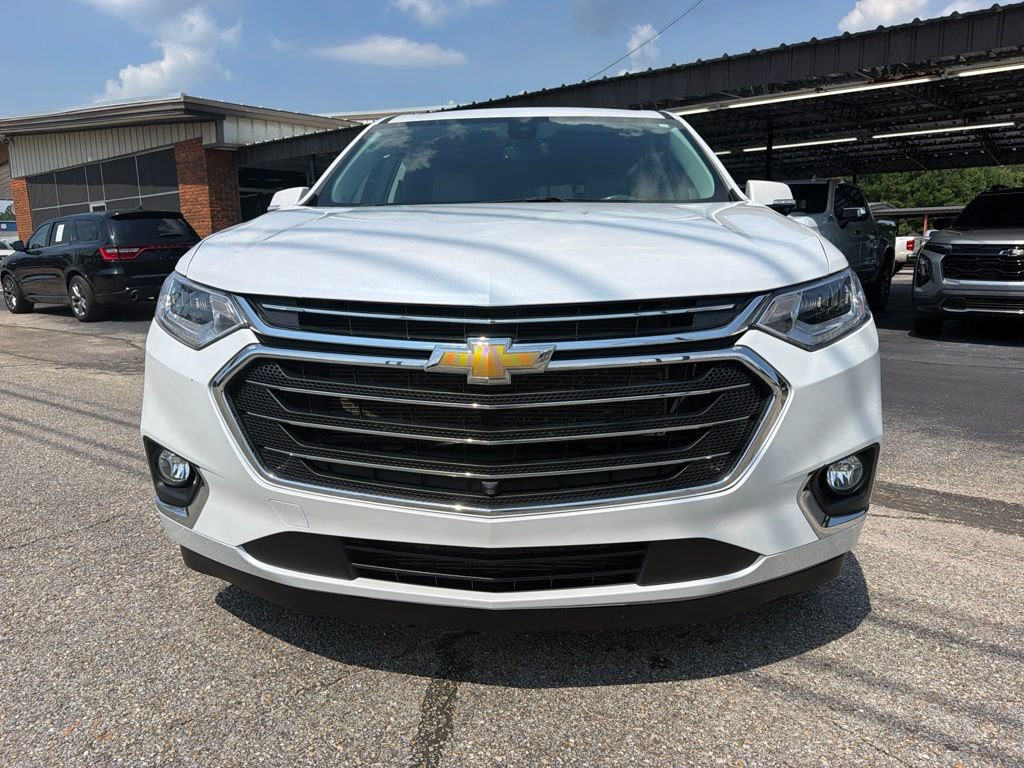 Used 2020 Chevrolet Traverse Premier FWD image 2